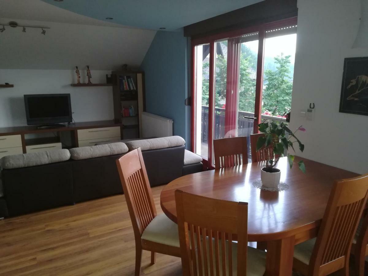 Apartma Zmalinka オスレンドネスロヴェンスカ エクステリア 写真